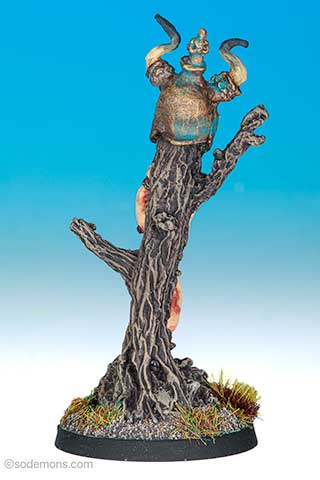 FM20 Sacrificial Tree with Victim