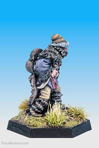 C1-3 Thief in Furs with Dagger