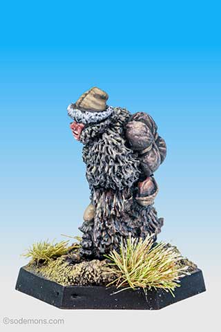 C1-3 Thief in Furs with Dagger