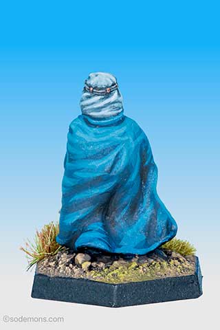 C1-14 Eastern Thief in Cloak with Sword