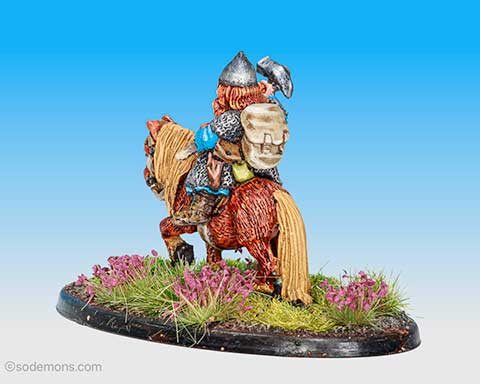 FAC15 Mounted Dwarf with Two-Handed Hammer