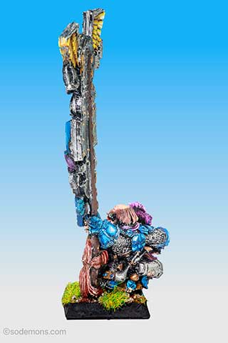 Dwarf Army Standard Bearer - 2005