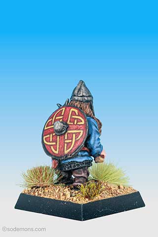 FTD3 Dwarf with Sword and Pole Arm