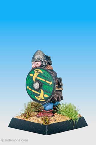 FTD7 Dwarf with Hammer and Pick