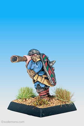 FTD10 Dwarf Trumpeter with Sword