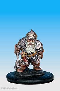 FTD18 Dwarf with Axe and Knife