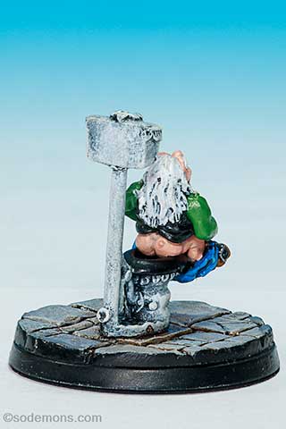 LE13 Inconvenienced Dwarf