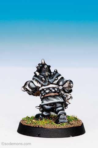 LE18 Blood Bowl Dwarf Player