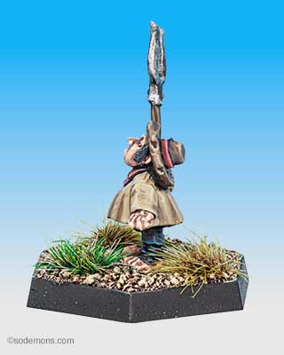 HL1 - Halfling with Pitchfork