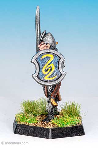 ME32 High Elf Hero (Sword) D