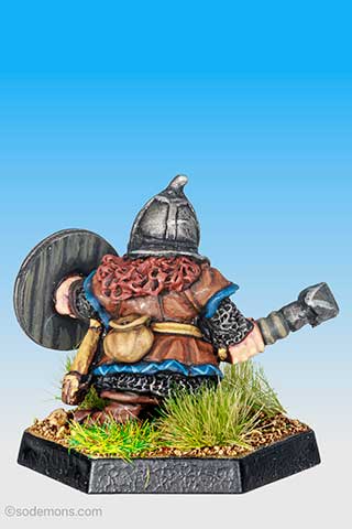 ME33 Dwarf with Hammer