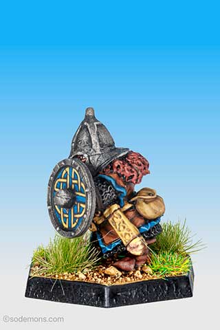 ME33 Dwarf with Hammer