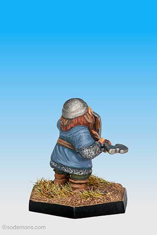 DWF5 - Dwarf Swinging Two-Handed Axe