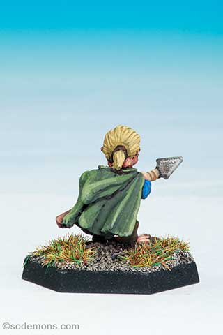 ARD5 Dwarf with Spear / WG42 Halfling Fighter