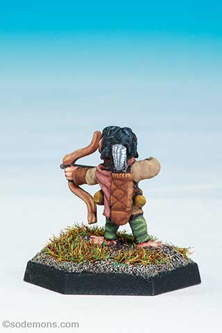 ARD8 Dwarf with Bow / WG42 Halfling Fighter