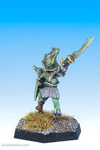 ARE1 High Elf Attacking with Sword