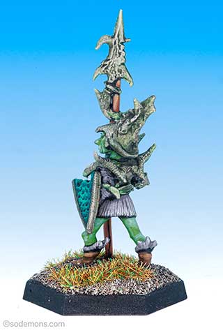 ARE2 High Elf with Upright Spear