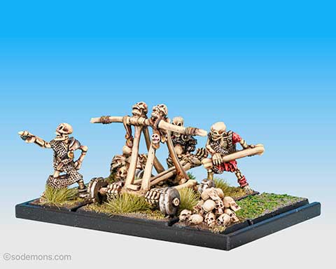 Skull Chucker with Crew