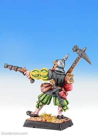 Averlander with Hammer and Pistol