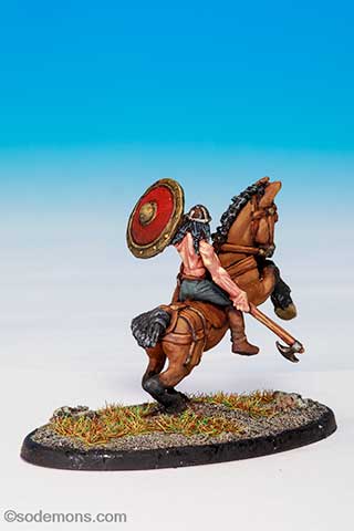 01-075 Barbarian Hero, Mounted