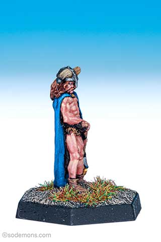 01-075 Barbarian Hero on Foot A