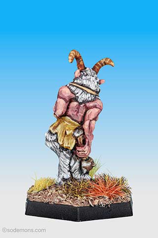 RQB02 Broo with Arm In Sling