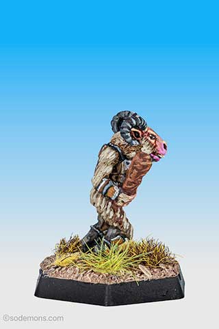 RQB08 Broo with Club (Box 4v1-1)