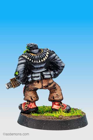 MM20 Orc Boy with Bolt Gun