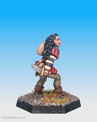 FA17 Female Thief with Dagger & Sack