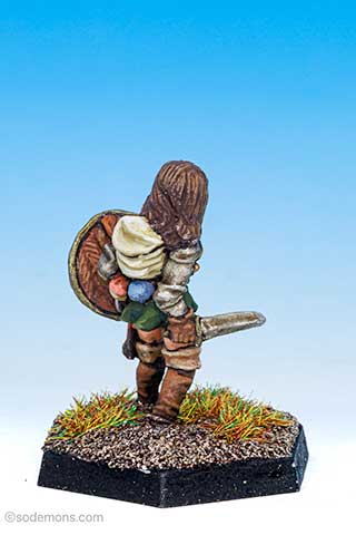 FTF47 Female Fighter with Sword