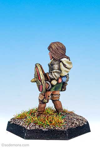 FTF47 Female Fighter with Sword