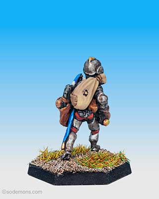 FTF51 Female Fighter in Plate Armour with Pack and Sword