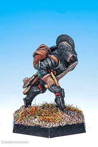 FTF63 Female Fighter in Plate Armour with Closed Helm