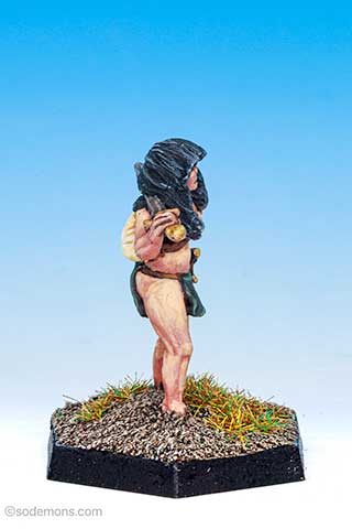 FTF83 Amazon with Sword and Dagger