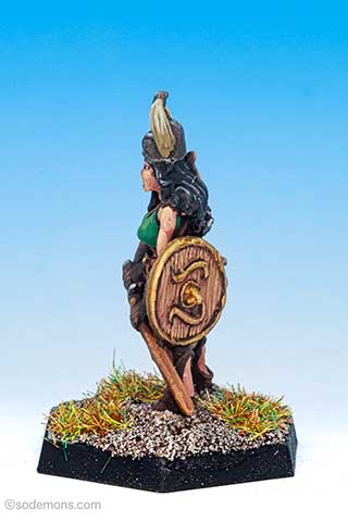 FTF96 Amazon Warrior with Horned Helmet