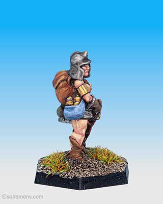 FTF113 Amazon Warrior with Spiked Helmet