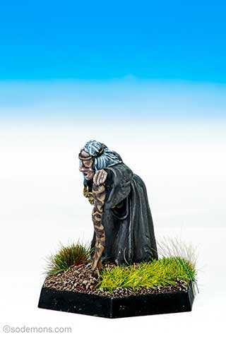 (-28) Elderly Sorceress (C02/3d)