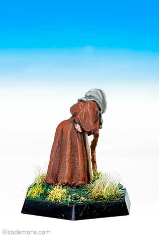 (-28b) Elderly Sorceress (C02/3d) variant